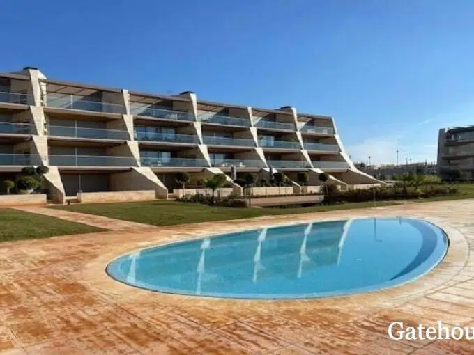 2 Bed 1st Floor Luxury Apartment In Laguna Village Vilamoura Algarve 9 0 1 680x510 1