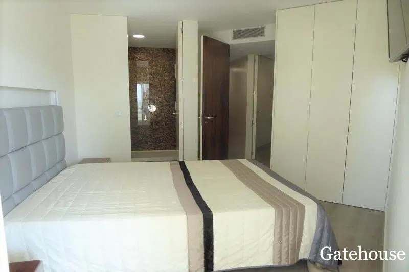 2 Bed Apartment For Sale In Vilamoura Algarve 0 2