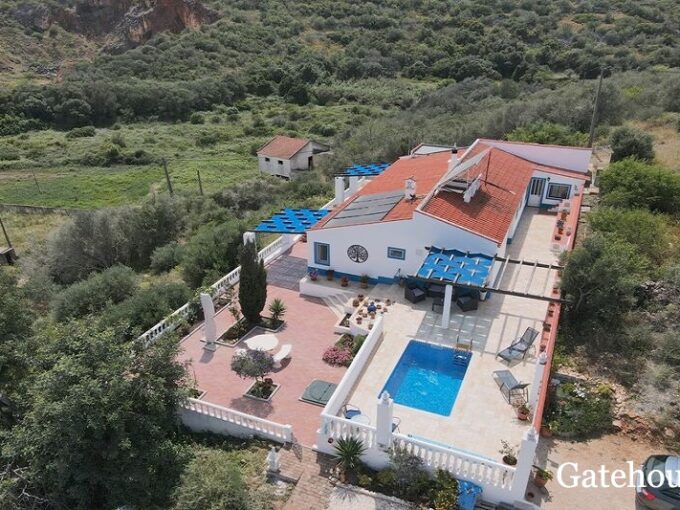 4 Bed Villa With Great Views in Lagos West Algarve