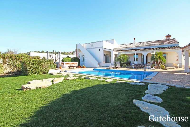 4 Bed Villa For Sale In Sao Bras de Alportel Algarve