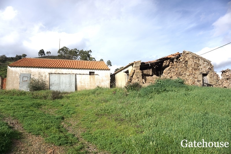 Algarve-Farm-With-4.5-Hectare-For-Renovation-In-Mexilhoeira-Grande-Portimao7