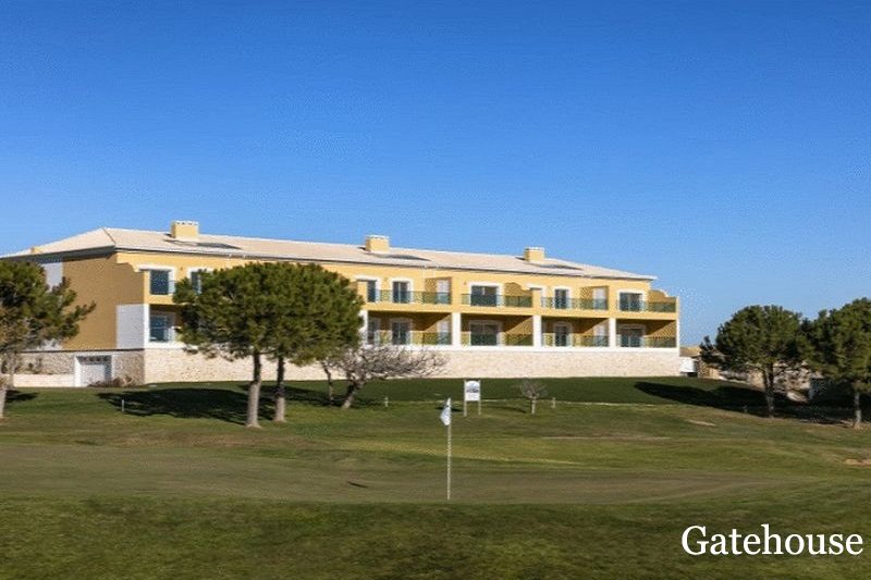 Apartments-For-Sale-On-Boavista-Golf-Resort-Algarve-2