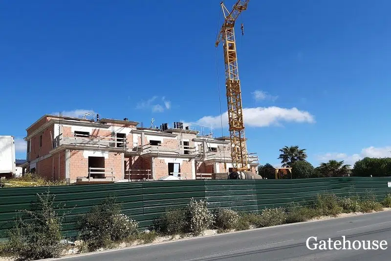 Brand New Semi Detached Villa In Loule Algarve 7