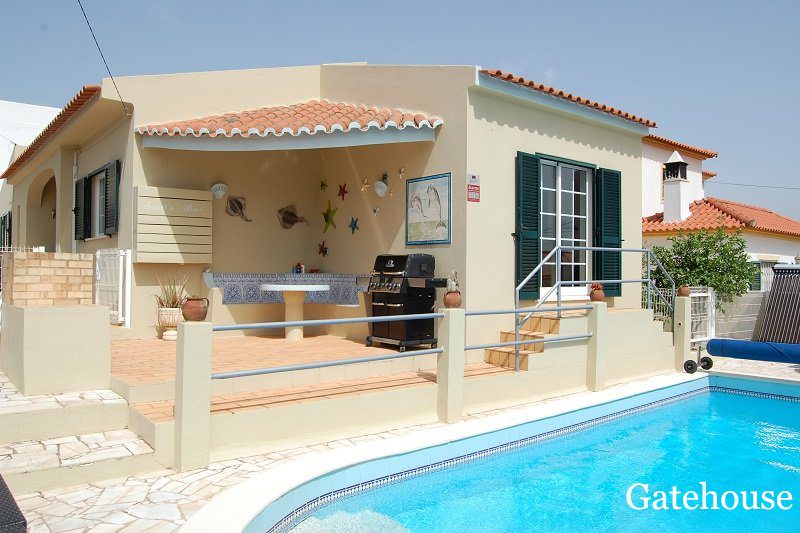 Carvoeiro Algarve 3 Bedroom Villa With Pool For Sale