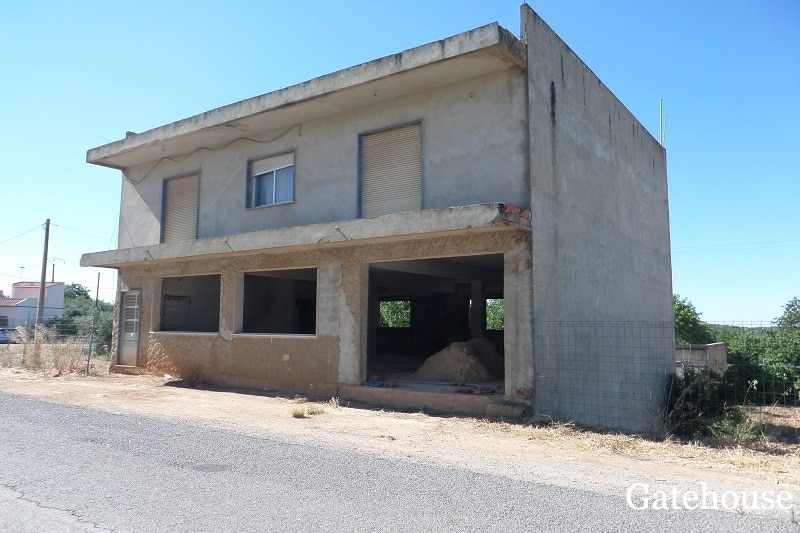 Part Built Property With 2,000m2 Plot For Sale In Sao Bras Algarve