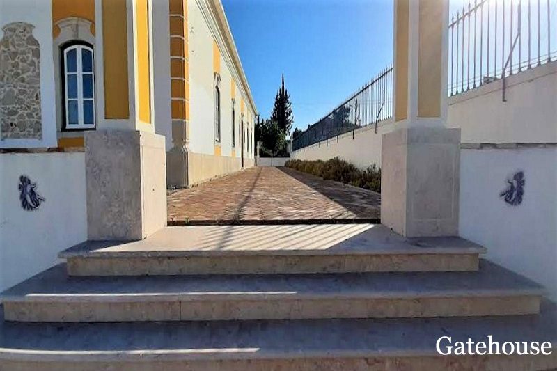 Traditional-Algarve-Property-For-Development-In-Escanxinas-Almancil-5