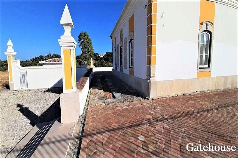 Traditional-Algarve-Property-For-Development-In-Escanxinas-Almancil-7