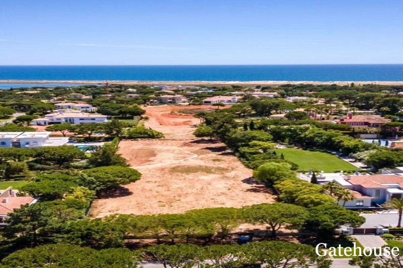 Two Plots With Sea Views For Sale In Quinta do Lago Algarve
