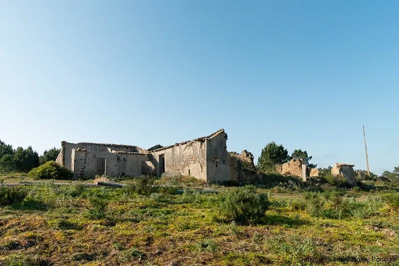 West Algarve 27.6 Hectare Plot With Ruins For Development 6 3
