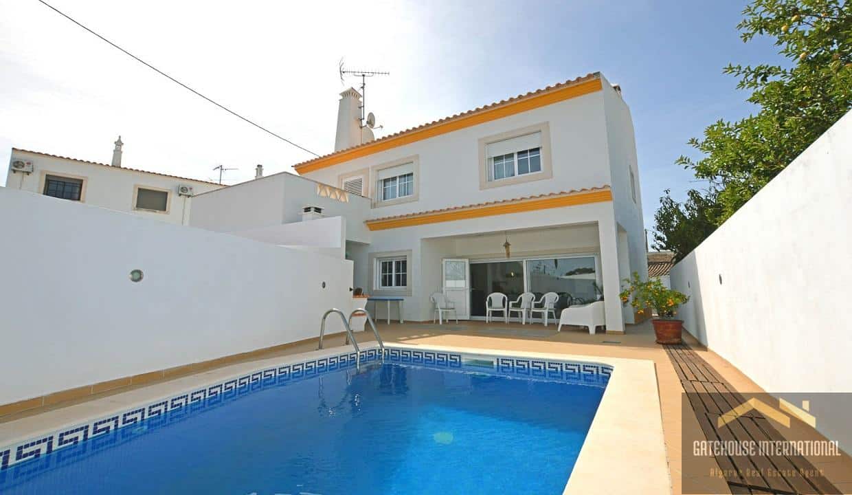 East Algarve 5 Bed Villa With Pool In Castro Marim