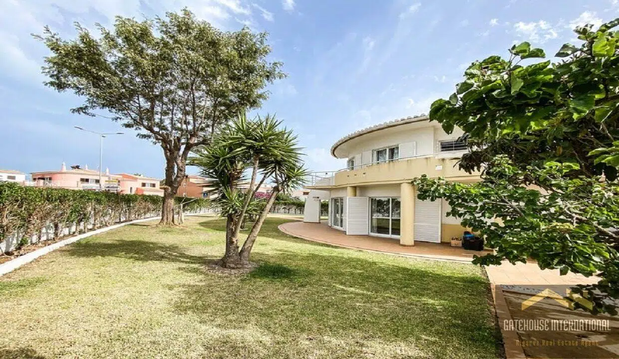 Lagos Algarve 3 Bed Villa Plus 2 Apartments 1