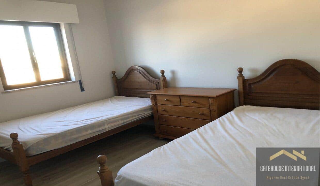 2 Bedroom Apartment Albufeira Algarve09