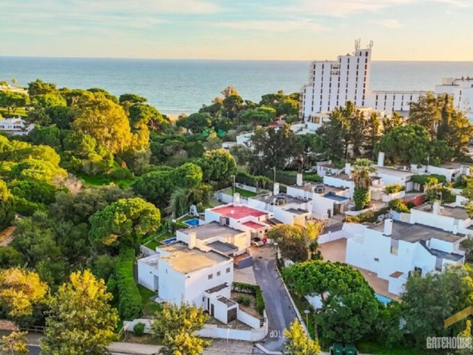 Albufeira Algarve 5 Bedroom Villa Near The Beach aeiral