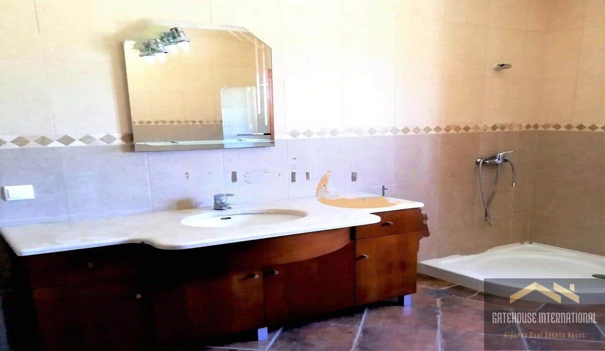 Boliqueime-Algarve-4-Bedroom-Villa-For-Sale22-38jaxTRQi-transformed