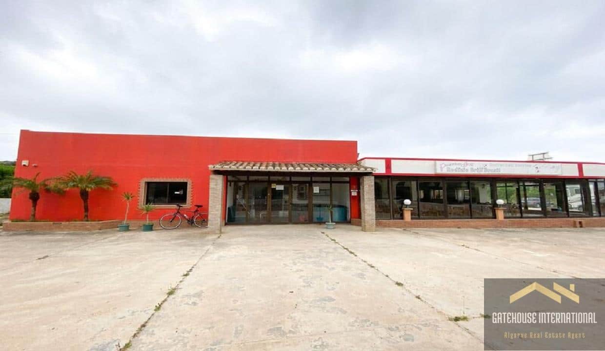 Property With Restaurant For Sale In Luz Algarve
