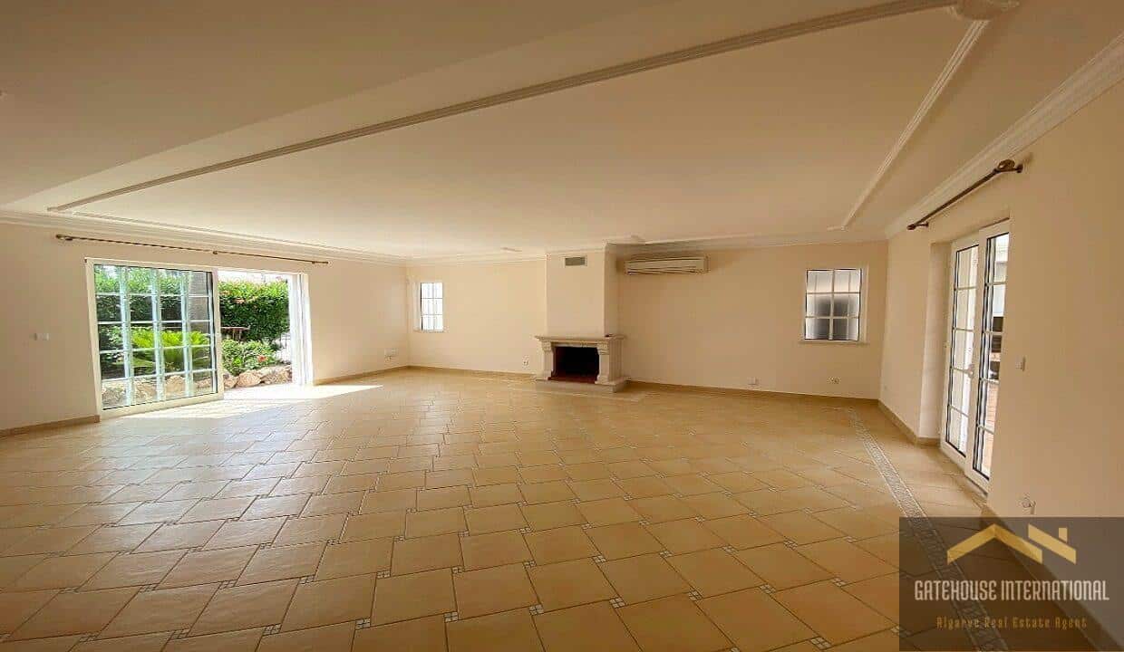 Algarve 4 Bed Villa For Sale Near Vila Sol 5