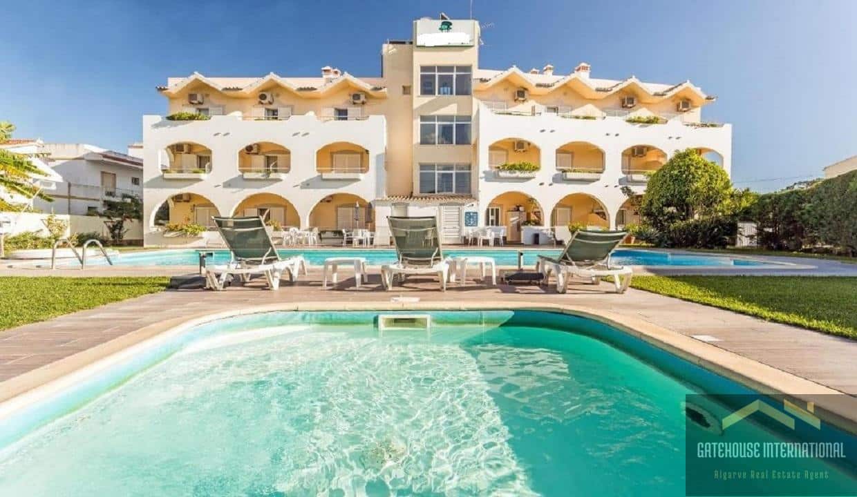 Algarve Aparthotel Near Vale do Lobo With 21 Apartments