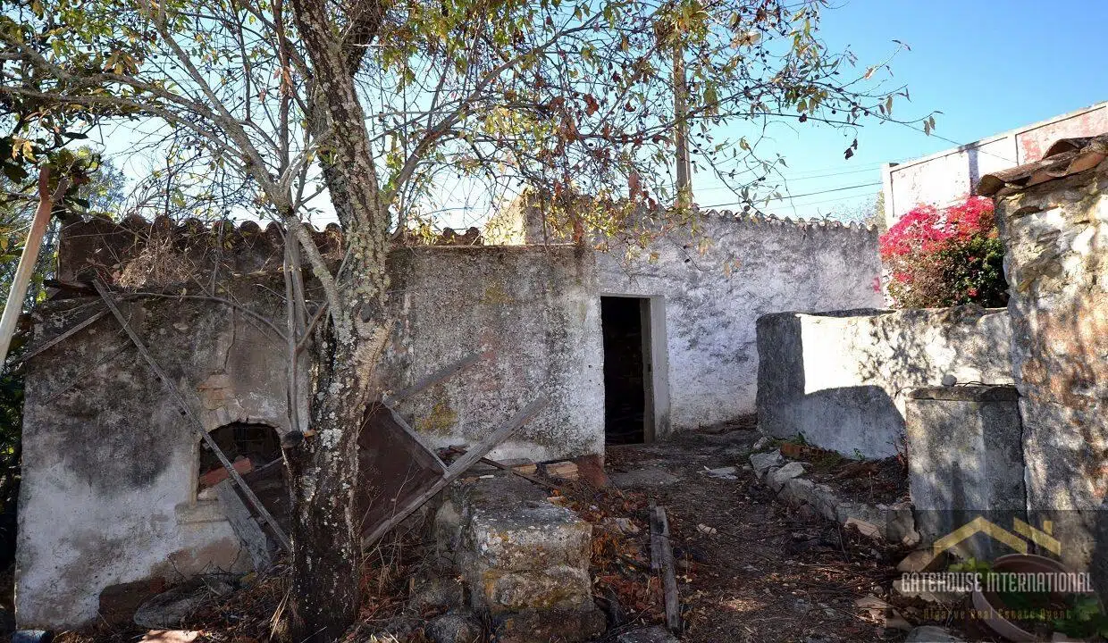 Loule Algarve Old Farmhouse Ruin For Sale9