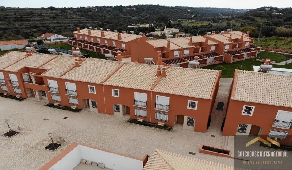 Townhouse Near Alcantarilha Algarve For Sale 32