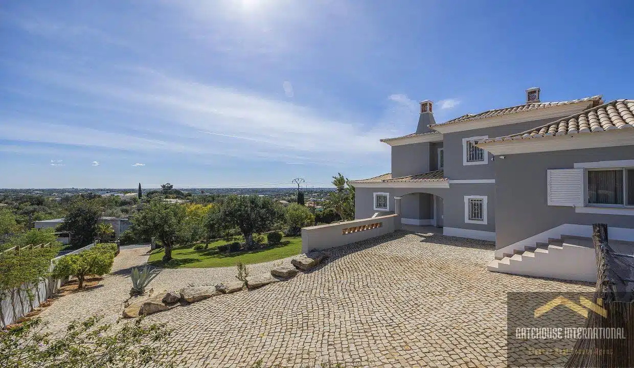 Sea View Villa For Sale In Loule Algarve43