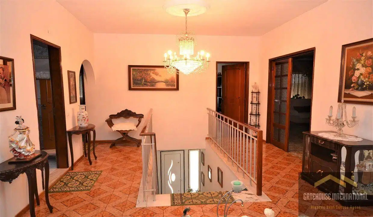 Villa With 4 Beds Plus 2 Commercial Units In Loule Algarve87