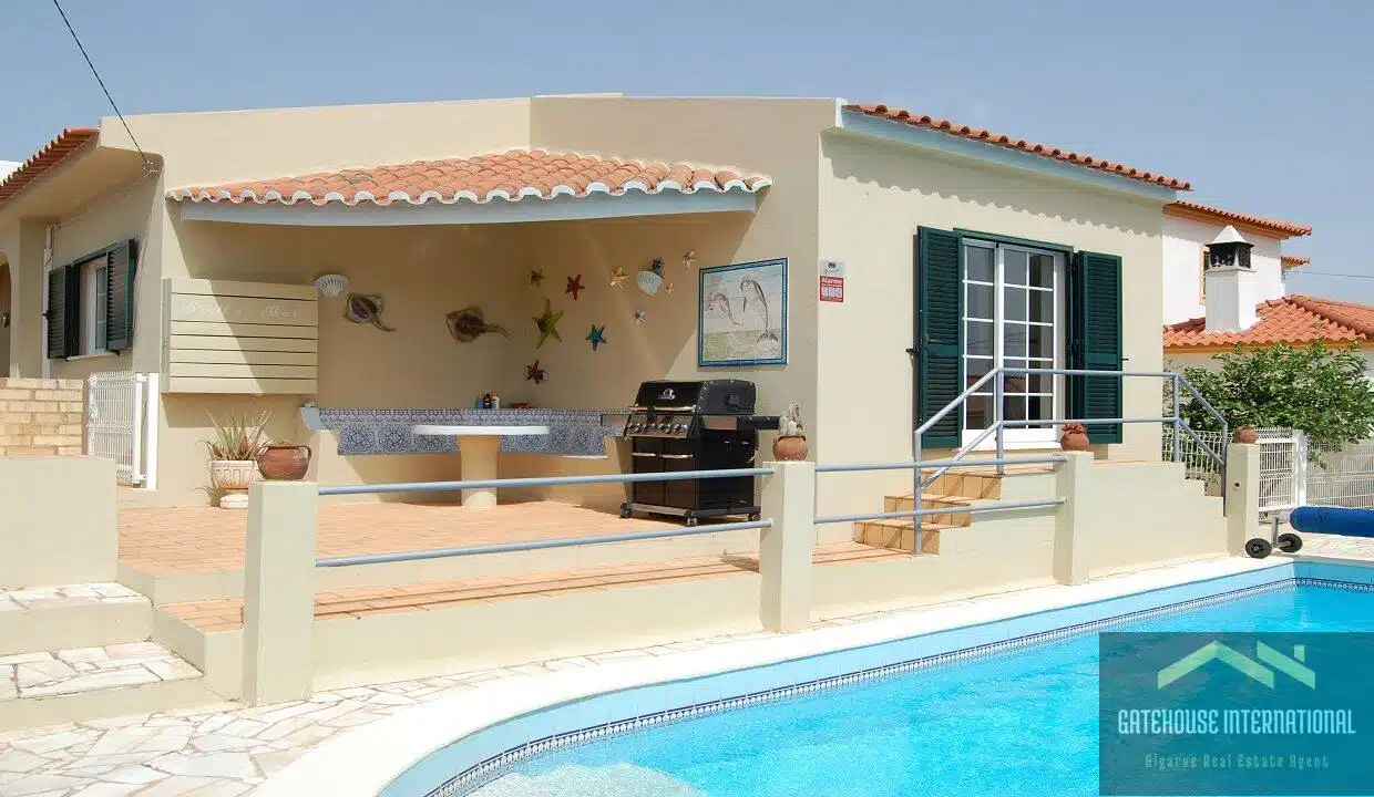 3 Bedroom Villa With Pool For Sale In Carvoeiro 1