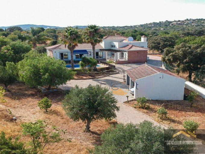 Villa de 4 chambres à vendre à Sao Bras de Alportel Algarve 11 transformée