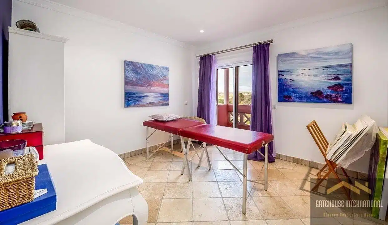 4 Bed Villa Including Annex With Pool In Praia da Luz West Algarve For Sale 76