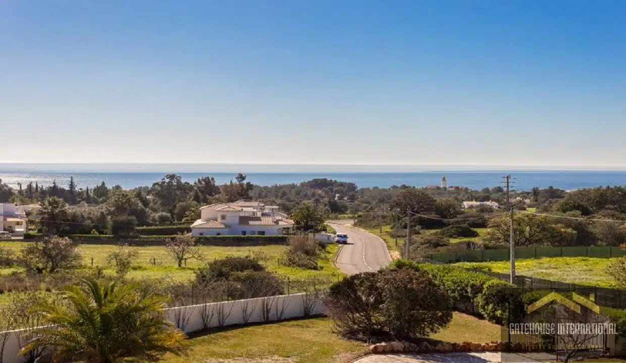 5 Bed Villa For Sale In Carvoeiro Algarve With Sea Views 1