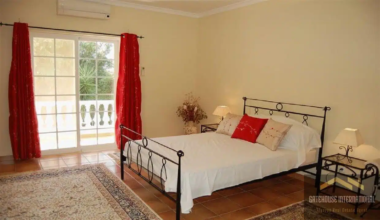5 Bed Villa With Praia da Luz Algarve With Sea Views 98