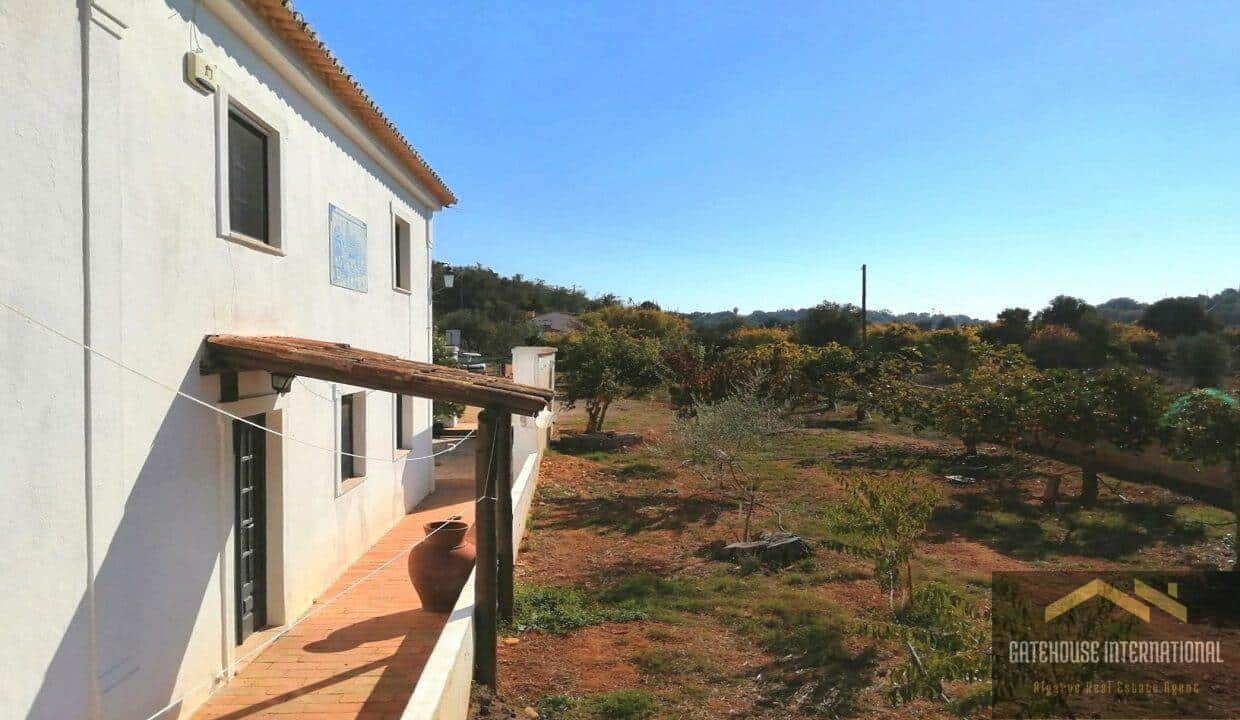 Central Algarve Farmhouse With 1.4 Hectares In Alcantarilha