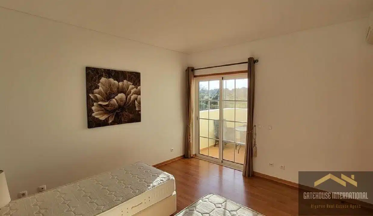 Detached 3 Bed Villa In Atalaia Lagos West Algarve For Sale 6