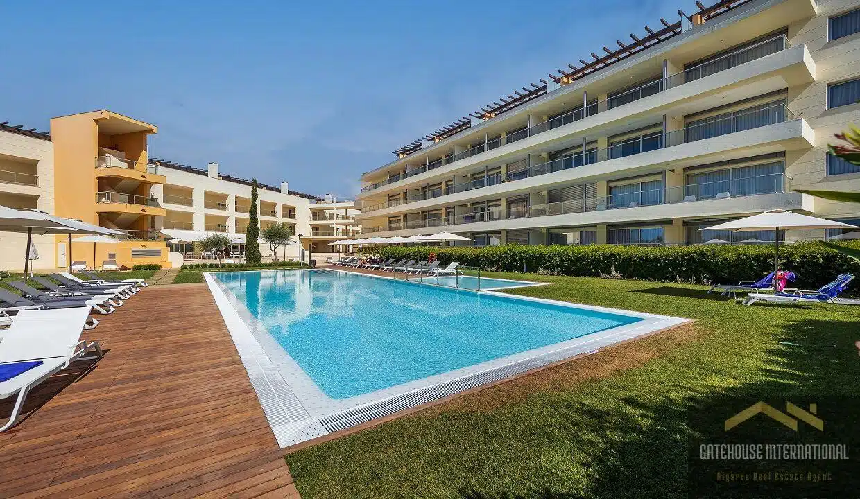 Vilamoura 1 Bed Apartment With Golf Views For Sale
