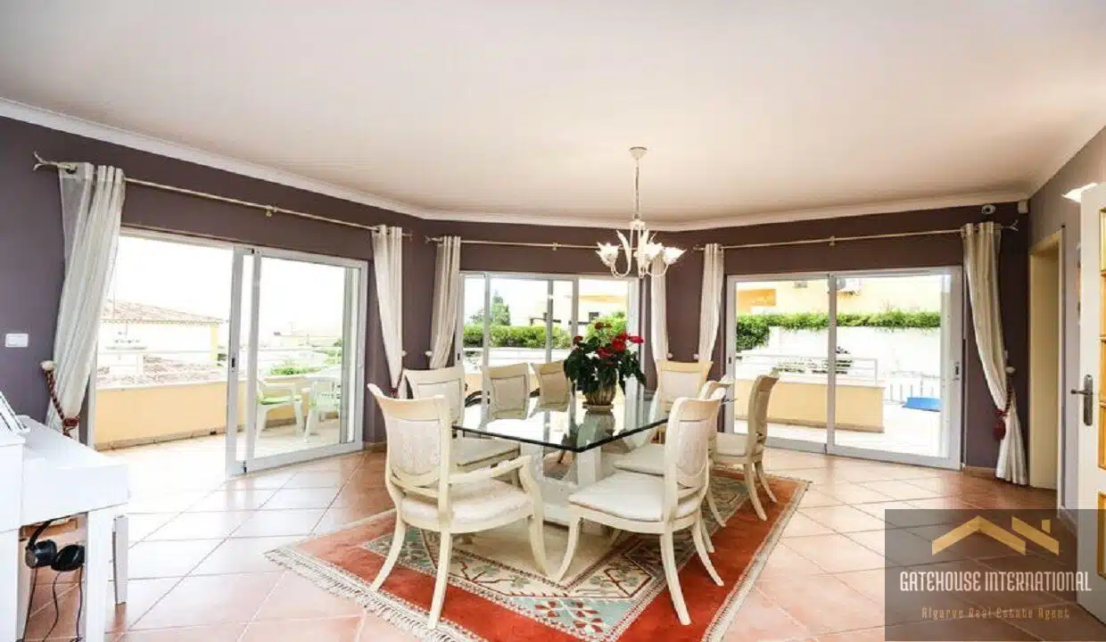 West Algarve 6 Bed Villa With Annexe In Praia da Luz2