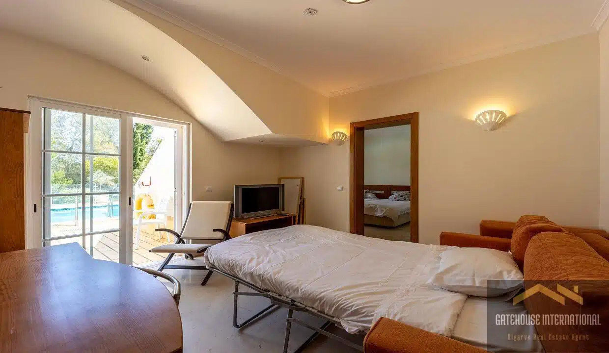 West Algarve Villa On Santo Antonio Golf Resort With 5 Beds 0