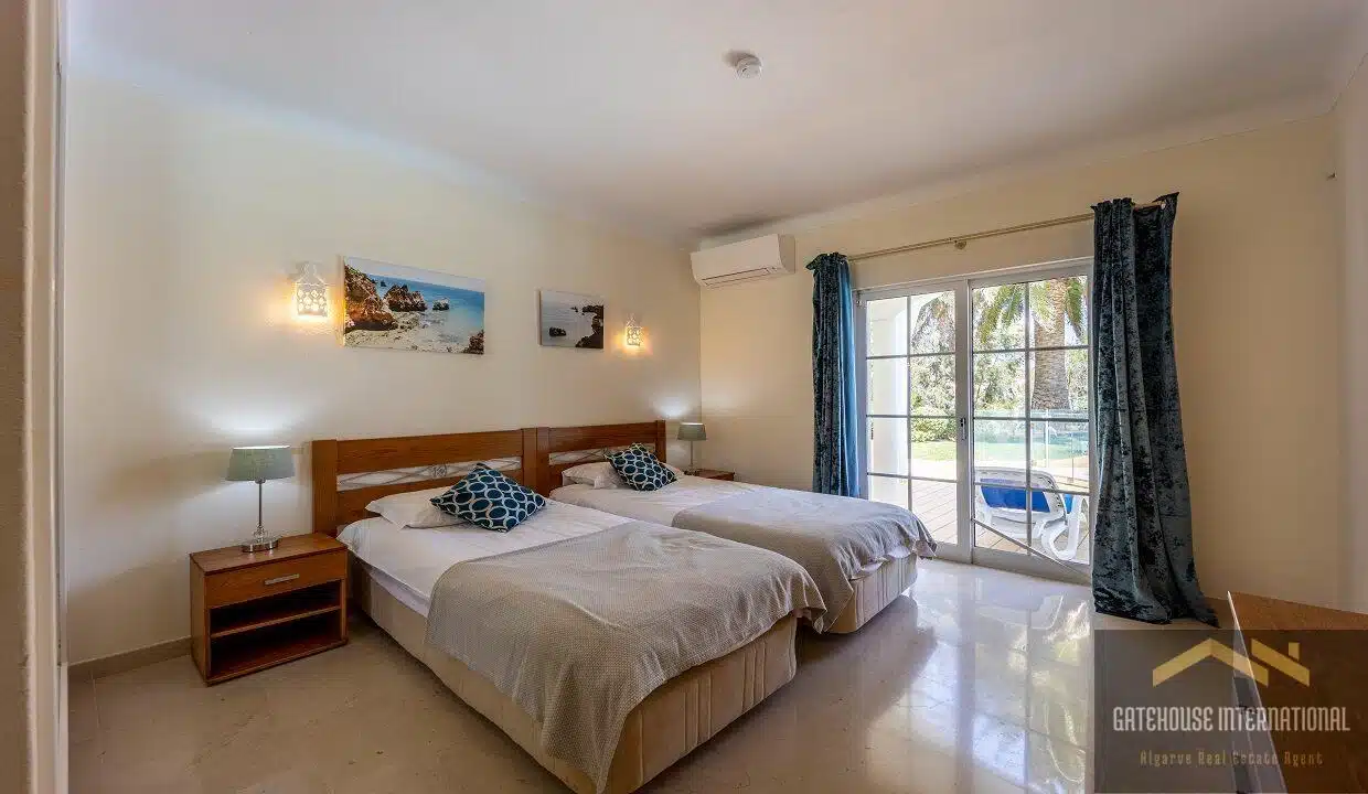 West Algarve Villa On Santo Antonio Golf Resort With 5 Beds 09
