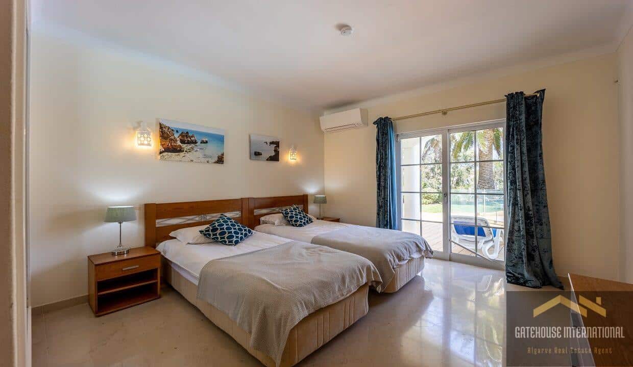West Algarve Villa On Santo António Golf Resort With 5 Beds 09