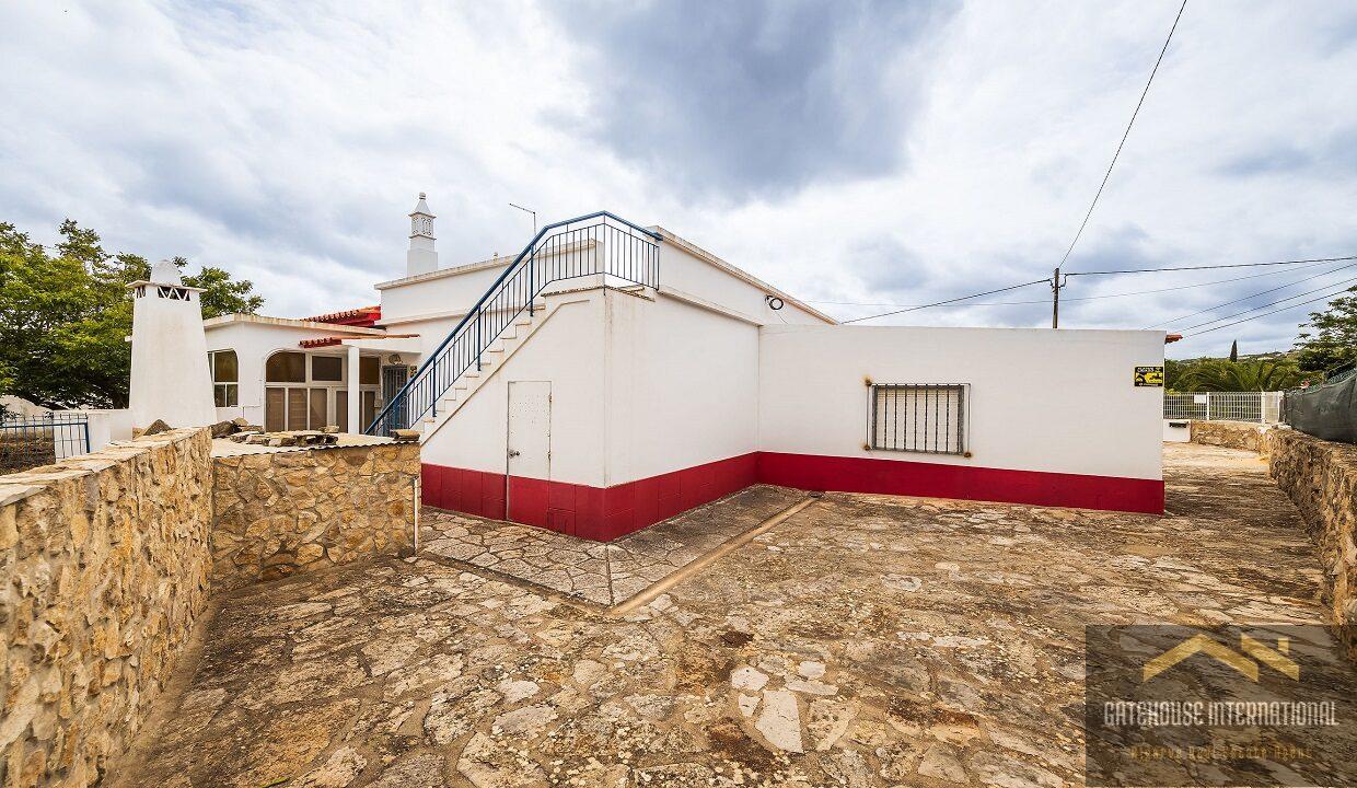 3 Bed Traditional Villa For Sale In Bordeira Santa Barbara de Nexe (21)