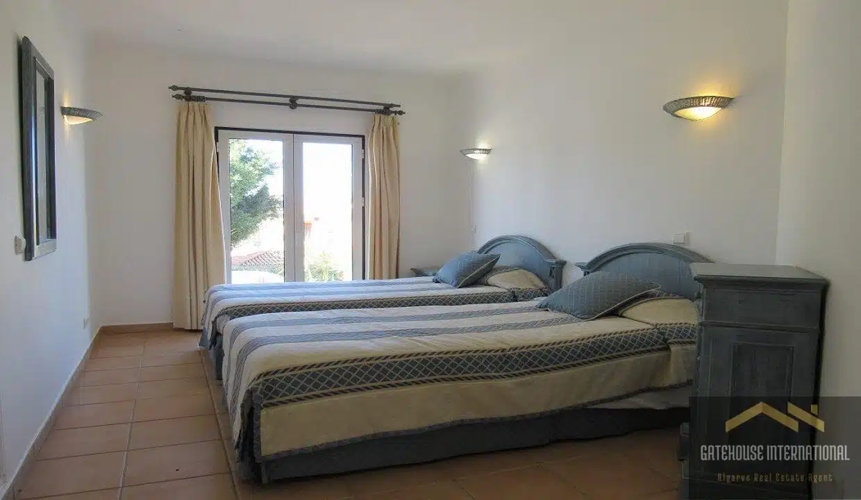 3 Bedroom Golf Apartment In Carvoeiro Algarve 13