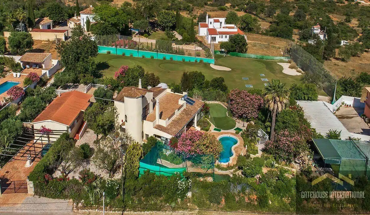 4 Bed Villa For Sale With Annexe And Distant Sea View In Santa Barbara de Nexe 28