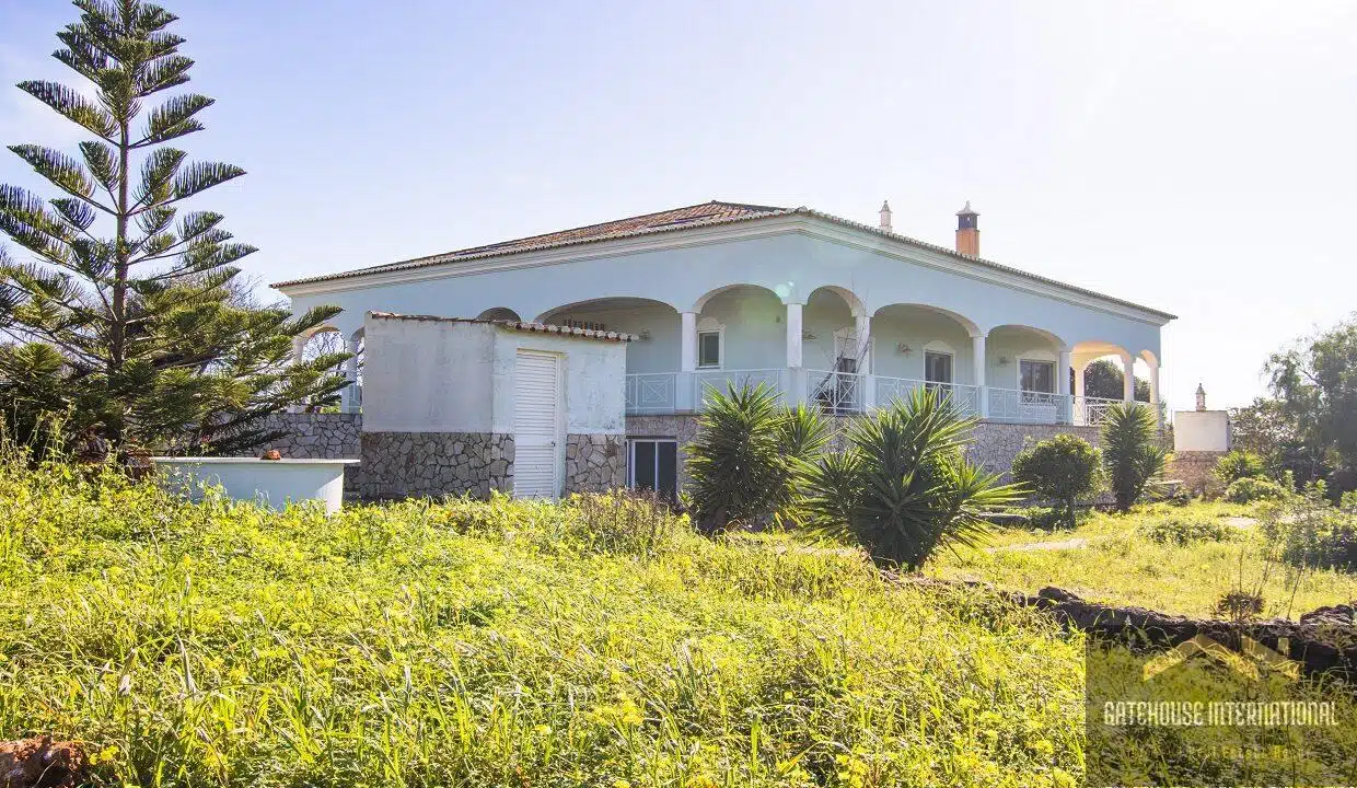 4 Bed Villa With Land For Sale In Bensafrim Lagos Algarve 32