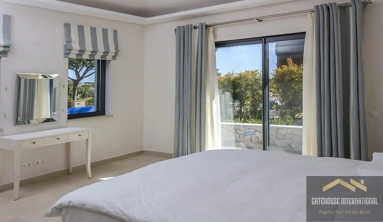 5 Bed Villa For Sale In Vale do Lobo Golf Resort Algarve 14
