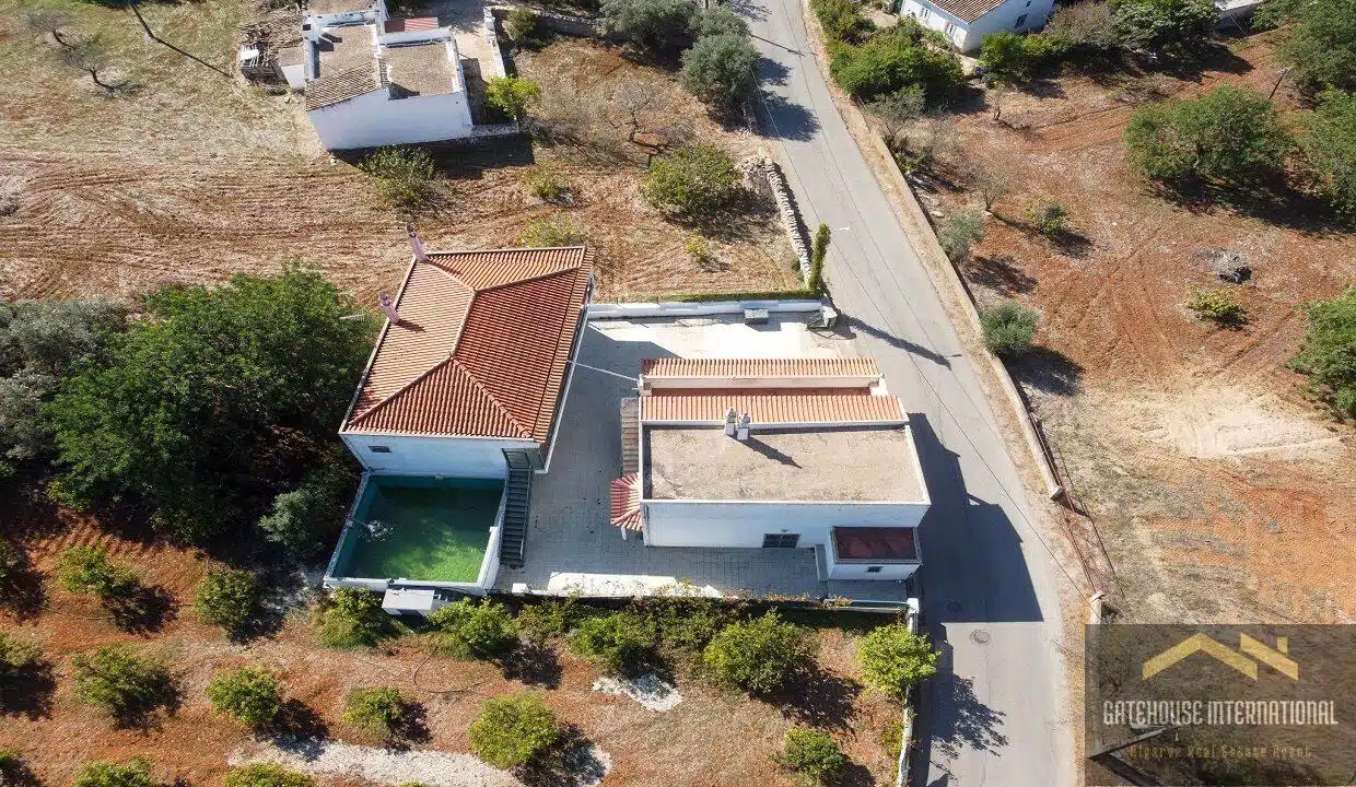 7 Bed Villa For Sale In Santa Barbara de Nexe (3)