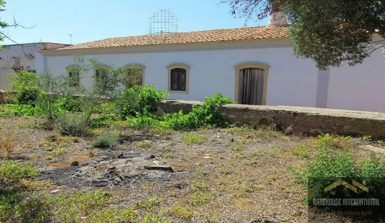 Algarve Farmhouse With Land For Renovation In Paderne 77 transformed