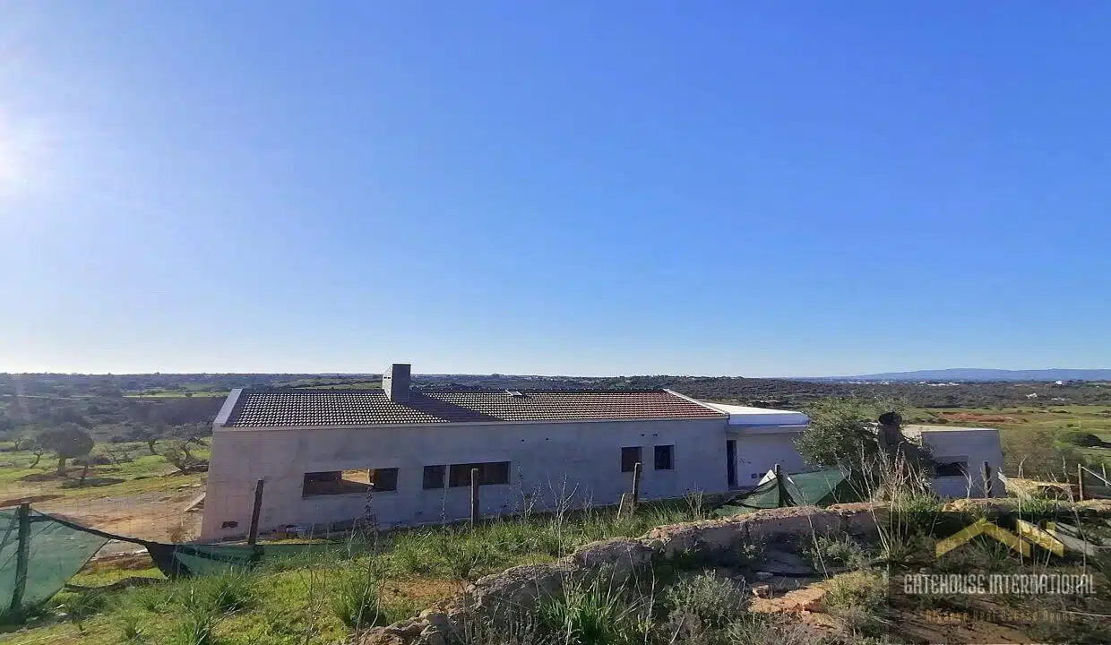 Brand New Villa Under Construction With 12 Hectares In Silves 09