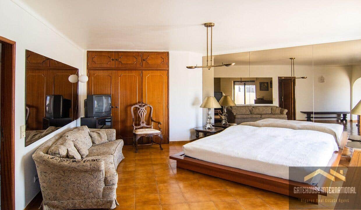 Duplex 4 Bedroom Apartment In Portimao Algarve 17