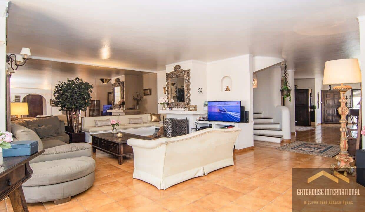 Duplex 4 Bedroom Apartment In Portimao Algarve 4