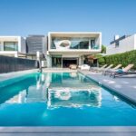Modern 4 Bed Property For Sale In Vilamoura 2