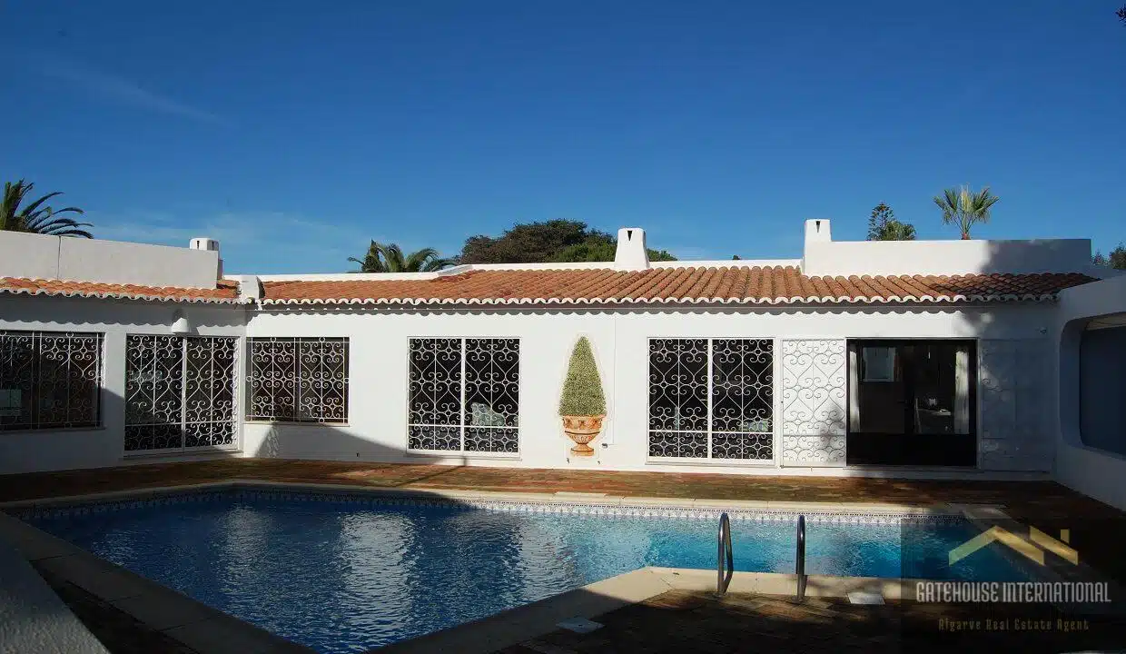 Single Storey 4 Bed Villa With Pool In Carvoeiro 6