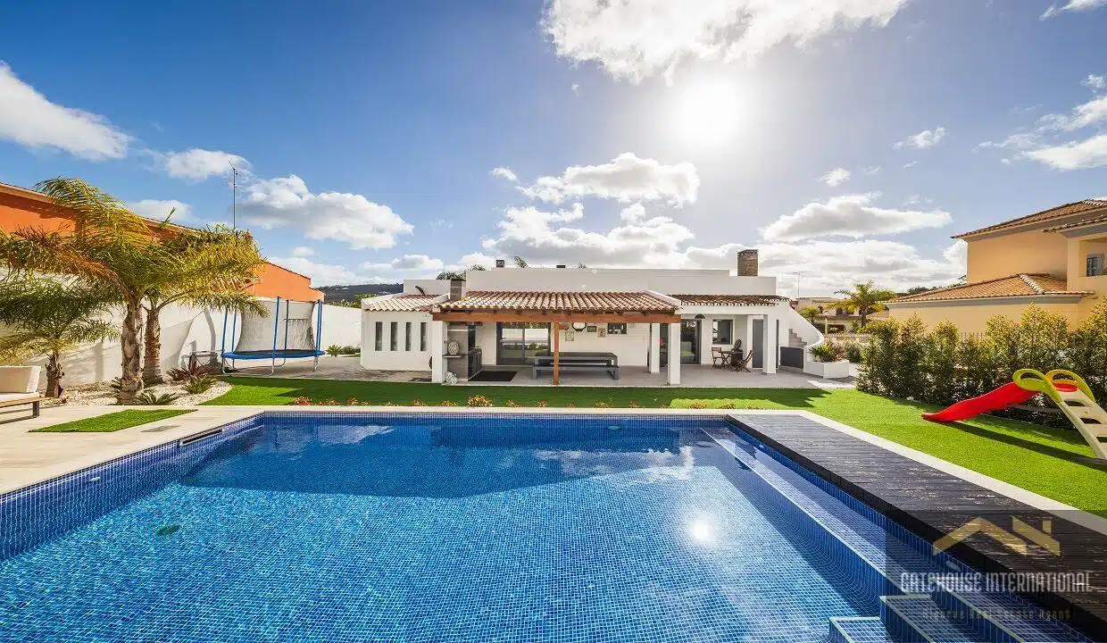 3 Bed Modern Villa With Pool In Loule Algarve For Sale 45